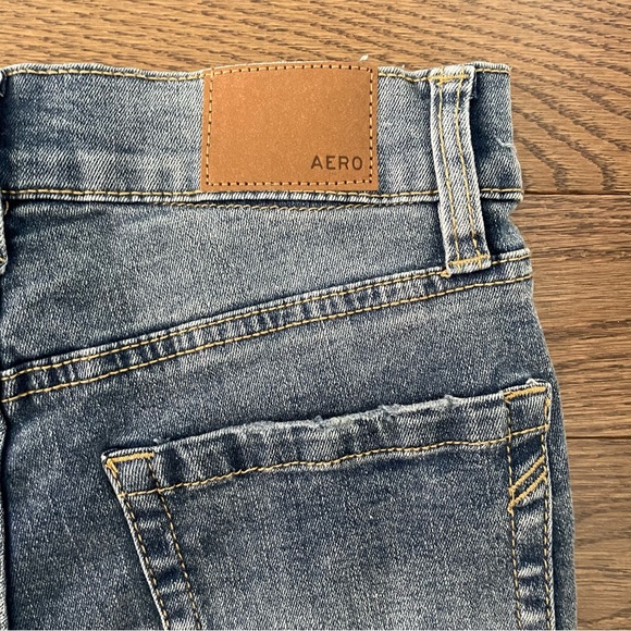 Aeropostale Stretchy High Rise Shorts - Medium Wash - Distressed - Raw Hem - Picture 9 of 14